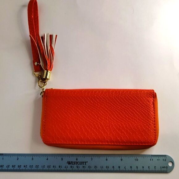 2 Cute Handbags - 2 Chic Wallet  